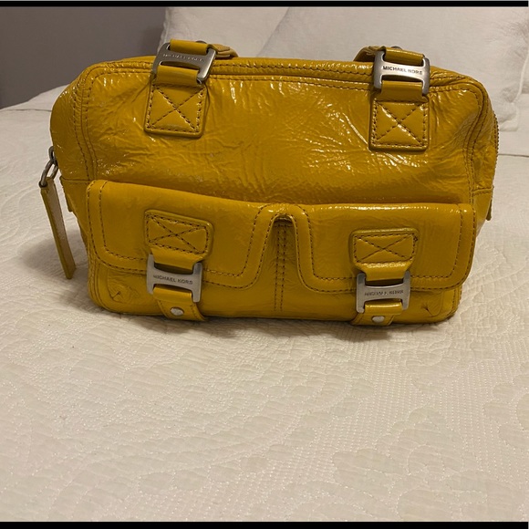 Micheal Kors Yellow Baguette Bag - Picture 1 of 6